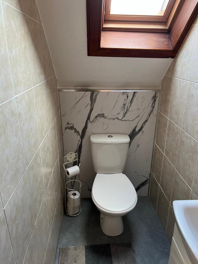4 Bed Bungalow Near Airport Эдинбург Экстерьер фото